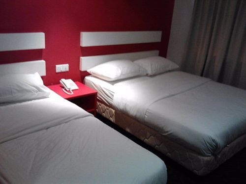 Jj Boutique Hotel Петалинг-Джая Экстерьер фото